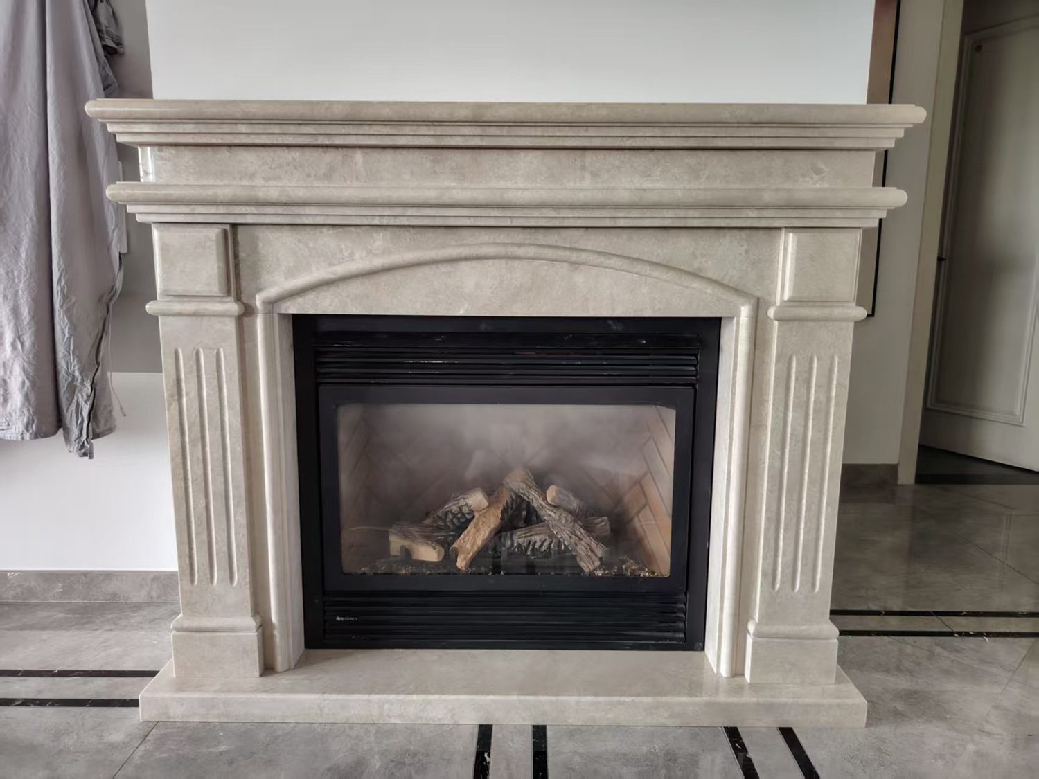 Residential fireplace setting