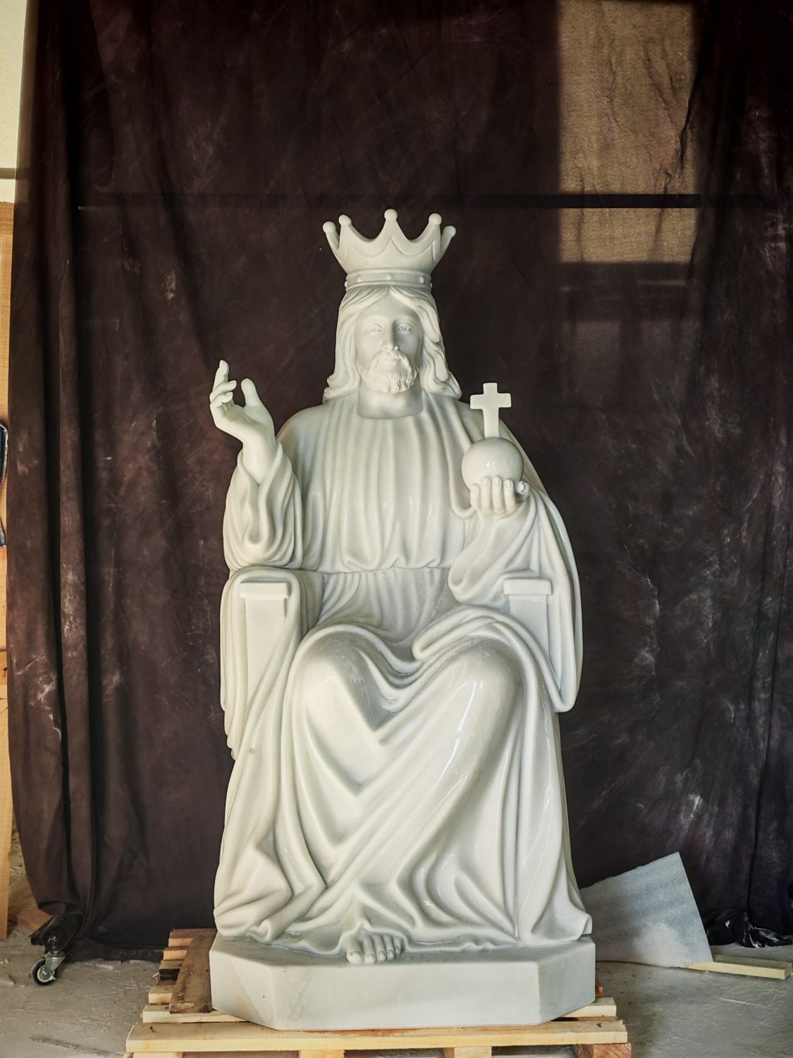 Sacred Statues · CS-099